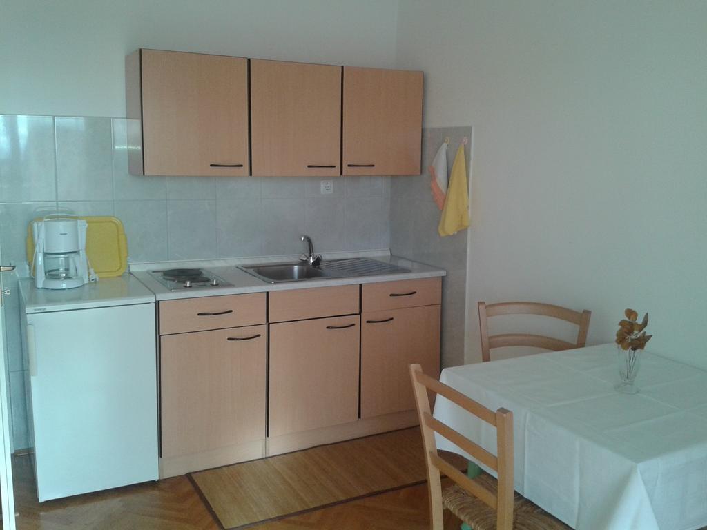 Katarina Apartments Rab Town Oda fotoğraf